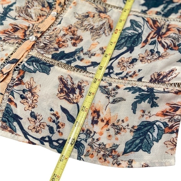 LUCKY Brand Button Top - Picture 11 of 11